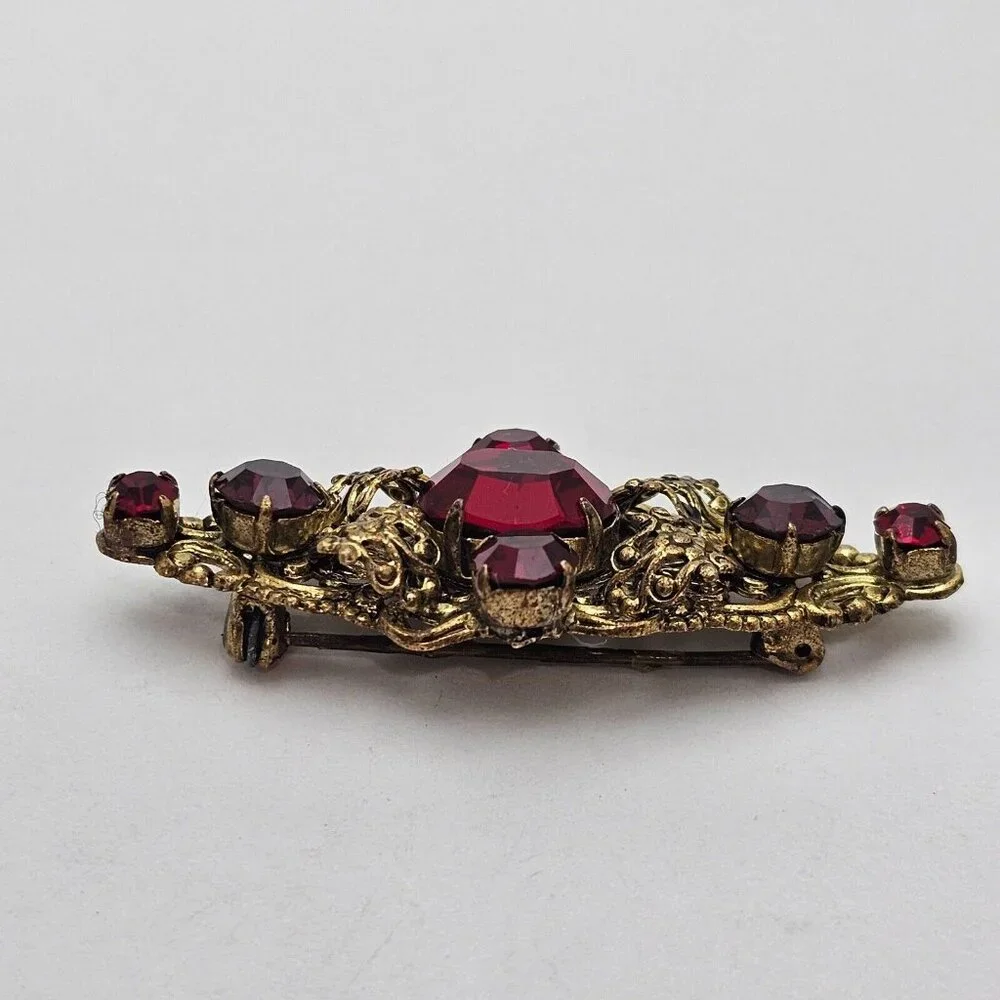Vtg Red Rhinestone Filigree Brooch Victorian Revival Romance Old‎ Hollywood Glam